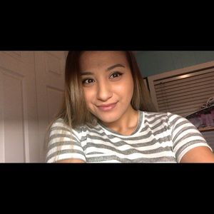 Meet your Posher, Stephany